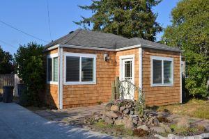 240 Avenue S Hotel, Seaside