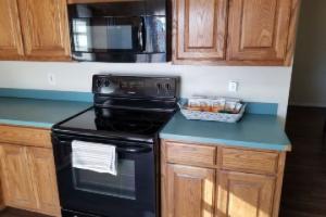 Perfect For Travelers and Traveling Nurses Near I-20 Hotel, Odessa