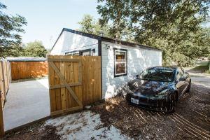 Adorable Studio - Private Patio - Dream Kitchen, Waco