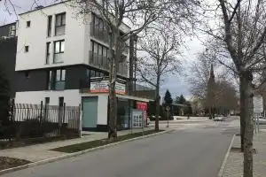 Central Park Apartments, Khisarya