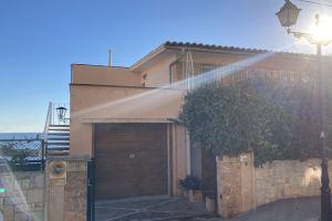Impressive apartment with a balcony to the sea, Illetas