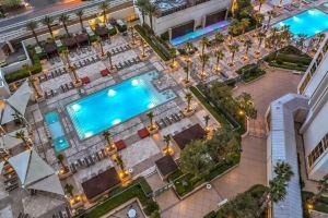 Stunning City Views and Luxury Amenities - Exquisite Retreat Hotel, Las Vegas