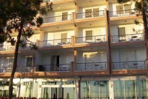 AS Hotel, Golem