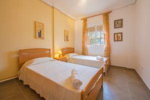 Bungalow - 4 Bedrooms with Pool - 104994, Calpe