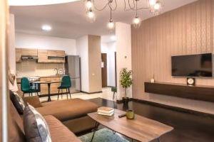 Tampa Gardens Apartments - Adults Only, Brasov