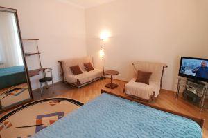 One-Room 3 Kostelna STR. on Maidane Nezalezhnosti