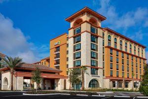 Home2 Suites by Hilton Orlando at Flamingo Crossings, Orlando