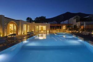 Apricus Suites, Perissa