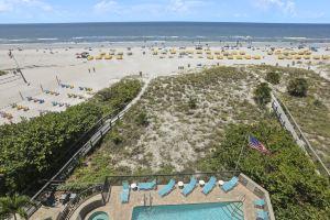 Uninterrupted Gulf Views and Beachfront Escape - Stunning Coastal Haven Hotel, St Pete Beach