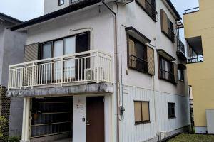 Close StaHeritagerenovated House, Nikko