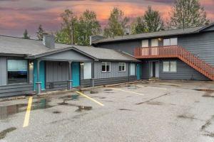 Adorable spot in midtown [2] Hotel, Anchorage