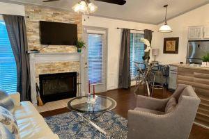 25% OFF 1BD condo HWY161/183 DFW South I10 Apartments, Irving