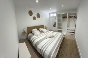Joli Appartement Rénové de 55m2. Parking Gratuit Apartments, Cassis