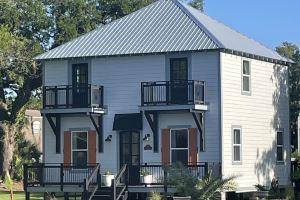 Gorgeous Beach View, Private Balcony Suites, Biloxi