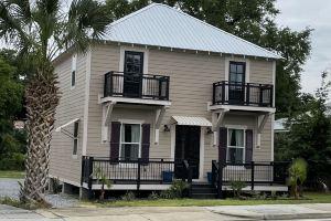 NEW Construction, Huge Deck, Perfect Location, GORGEOUS Hotel, Biloxi