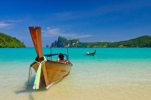 Blanco Dorm Room & Restaurant, Phi Phi Island