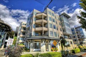 Waterfront Views and Spacious Patio - Elegant Getaway Apartments, Seattle