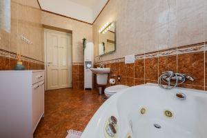 Best Luxury Apt in for 16 Ppl Apart-hotel, Zagreb