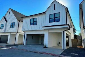 Elegant Estate - Aggie Football Game Day House, College Station