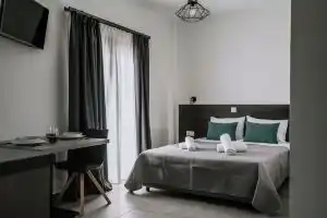 Crystal Studios, Ierissos