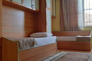 Room-Enki's Guesthouse, Tirana