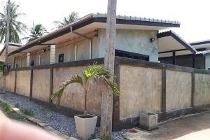 The Beach House Bungalows, Pak Nam Pran