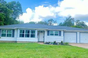1.3 Mile to Kyle Field,10 min walk to A&M campus & Century Square, Pet friendly, College Station