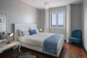Light and Sea View in Centre, Alegria III Hotel, Funchal
