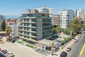 Awen Hotel, Lara