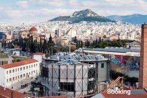 Acropolis Tony's Penthouse, Piraeus