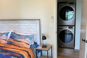 UO Apt Perfect for 2 to 6 Apartments, Eugene