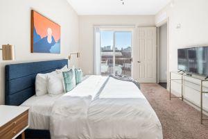 High-Speed WiFi and Inviting Space - Cozy Retreat Hotel, Montgomery
