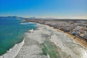 Ca n'Amer - Villa Near the Sea Situated in a Residentialt Area, Can Picafort