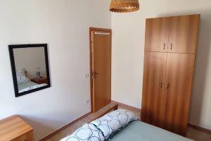 Apartment with sea view in the jewel Le, Castella