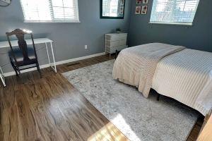 Charming & Cozy 3 BDR home, your perfect getaway! Apartments, Medford