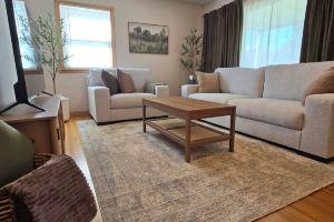 Comfy 2-Bedroom Apartment Near Downtown, Rochester