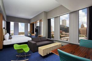 Aloft Downtown Apartments, Tulsa