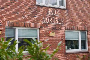 2 room apartment close to the beach on the ground floor with terrace, Busum