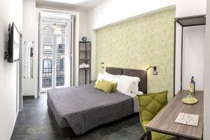 Napul'è 19 Hotel, Naples