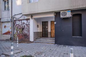 FM Economy 2-Bdr Apartment - Next to Serdika Center, Sofia