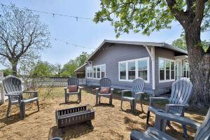 Charming cottage in minutes from downtown and local attractions., New Braunfels