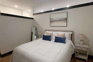 Modern Luxe: Stay in Style Entire place Hotel