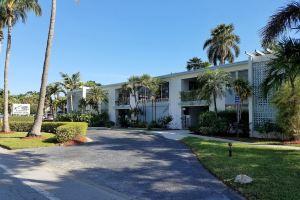 2024 NEWLY RENOVATED CONDO BY THE BEACH #1 Apartments, Naples