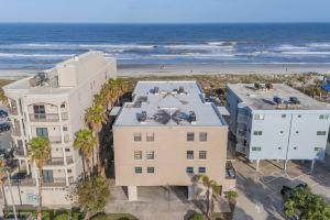 Pool Access and Vibrant Local Eateries - Serene Beachside Haven Hotel, Ponte Vedra Beach