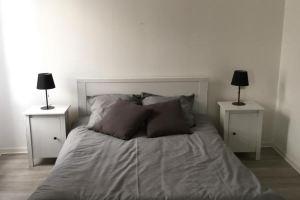 City Center Apartment Parking, Honfleur