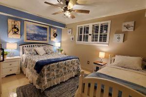 Get Away to a Luxury Waterfront Dockside Escape! Walk to the Beach! Hotel, Clearwater Beach
