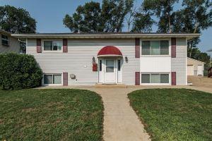 Discounted 5-Star 3 Bedroom Duplex 5 Minutes to Mayo Clinic!, Rochester