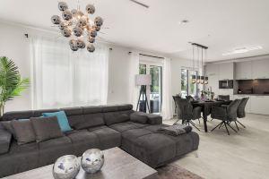 Fairmieten: Moderne Suite mit Balkon und Parkplatz Hotel, Bielefeld