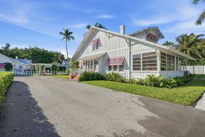 Newly Restored Old Estate - Gulf, Shopping, Dining, & Art, Blocks Away. Hotel, Naples