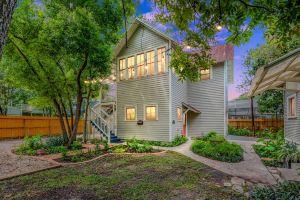 Heights Treehouse Loft, Houston
